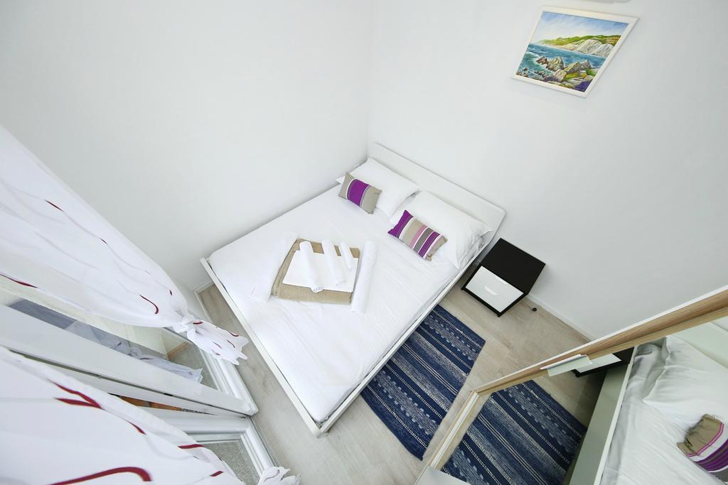 Apartments Matkovic Sveti Filip i Jakov Buitenkant foto