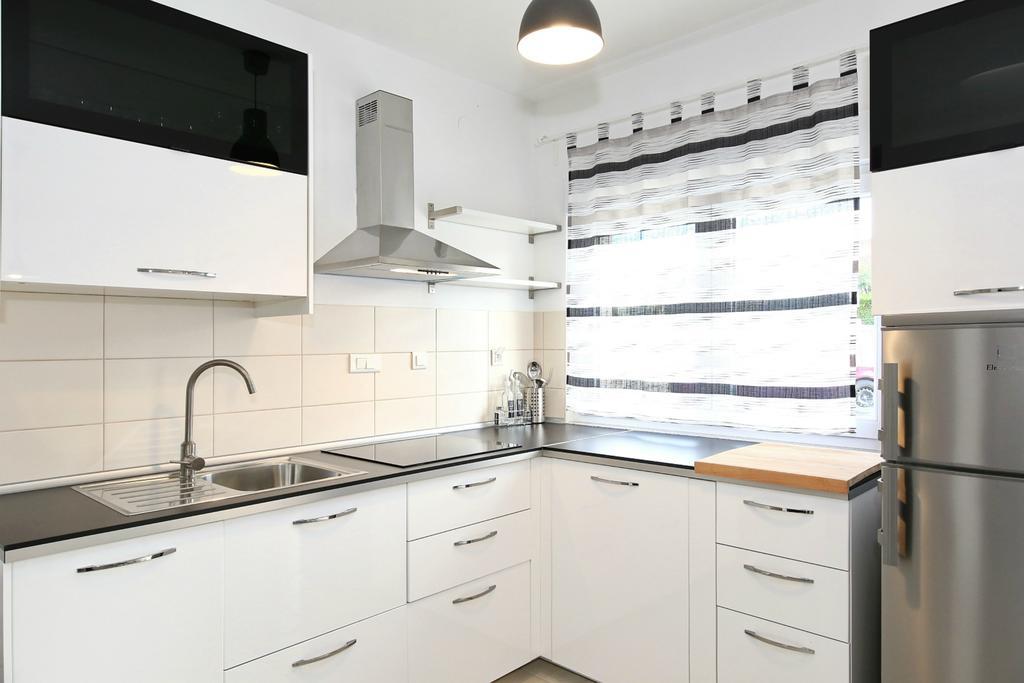 Apartments Matkovic Sveti Filip i Jakov Buitenkant foto