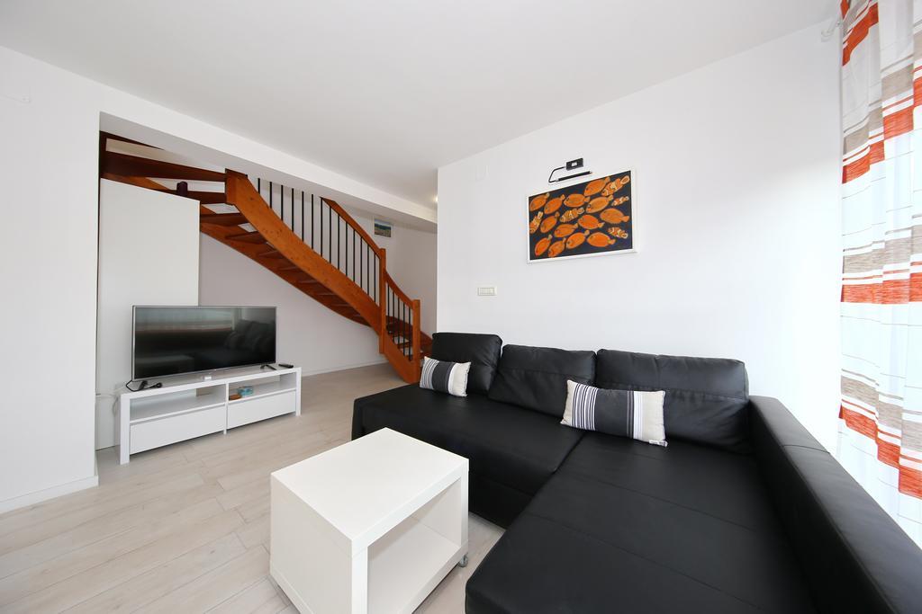 Apartments Matkovic Sveti Filip i Jakov Buitenkant foto