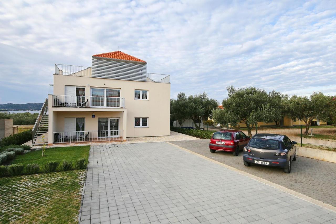 Apartments Matkovic Sveti Filip i Jakov Buitenkant foto